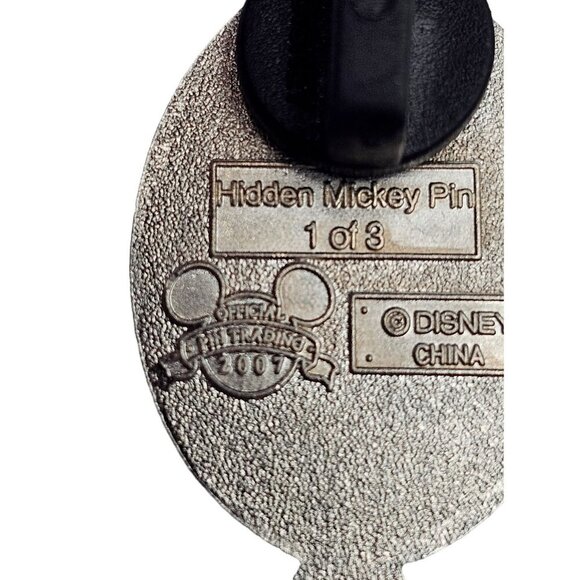 Disney - The Haunted Mansion Hitchhiking Ghost Hidden Mickey Pin, 1 of 3 - Picture 6 of 7